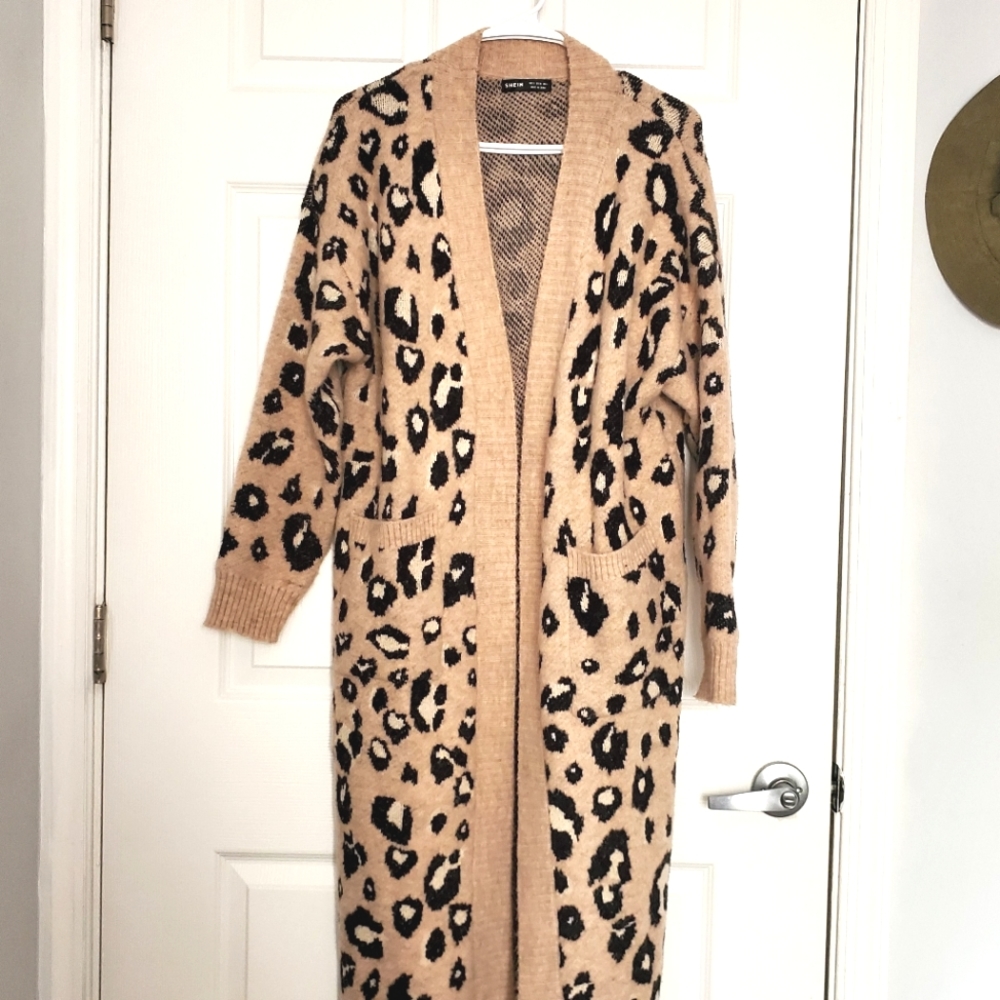 Animal print long cardigan 🥰😍
